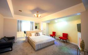 Brater Luxury